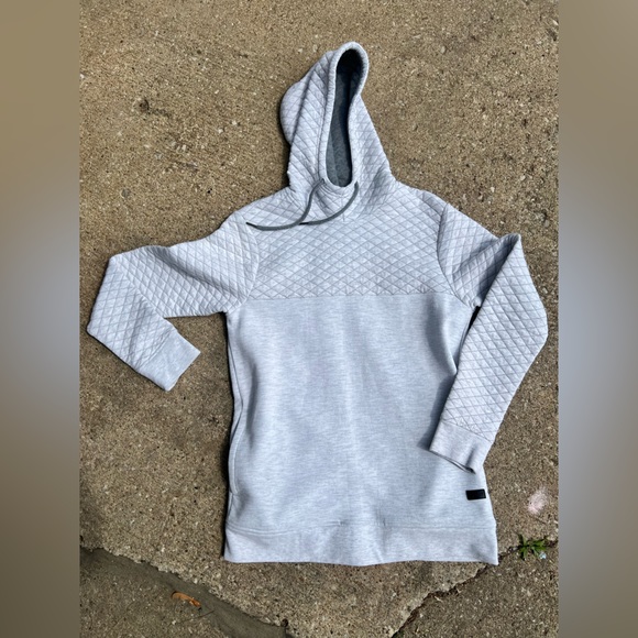 outpost from buckle Other - ✨sold✨Outpost from Buckle Quilted Gray Hoodie Sweater